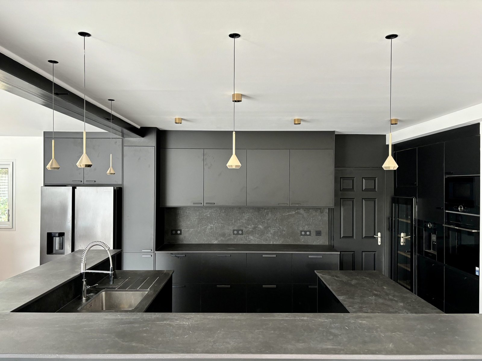 Réalisation 15BIS — cuisine et aménagement intérieur